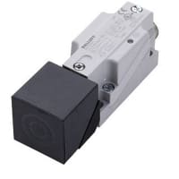 Balluff ProXimity Sensor, Connector, NO/NC, PNP, Sn=15mm, Flush (shielded), 40.0X40.0X120.0mm